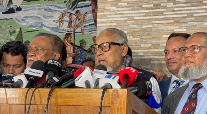 গণভোটে ‘হ্যাঁ’র পক্ষে বিএনপি